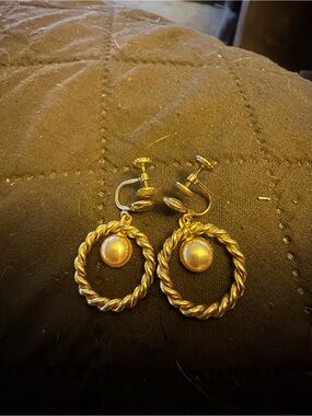 Gold-Tone Rope Hoop Clip-On Earrings with Pearl Accent
